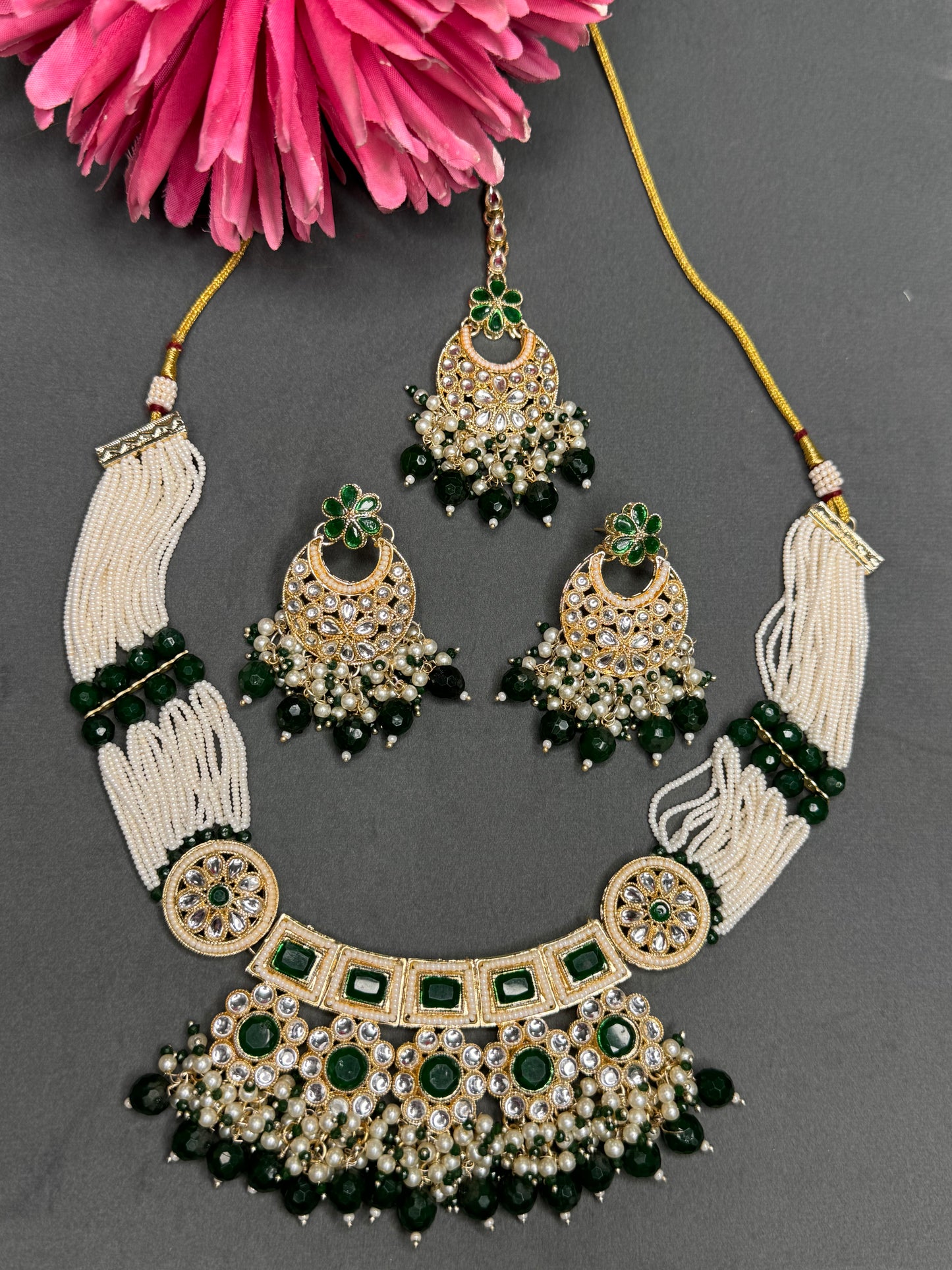 Emerald Urmisha Rajwada Jewelry Set