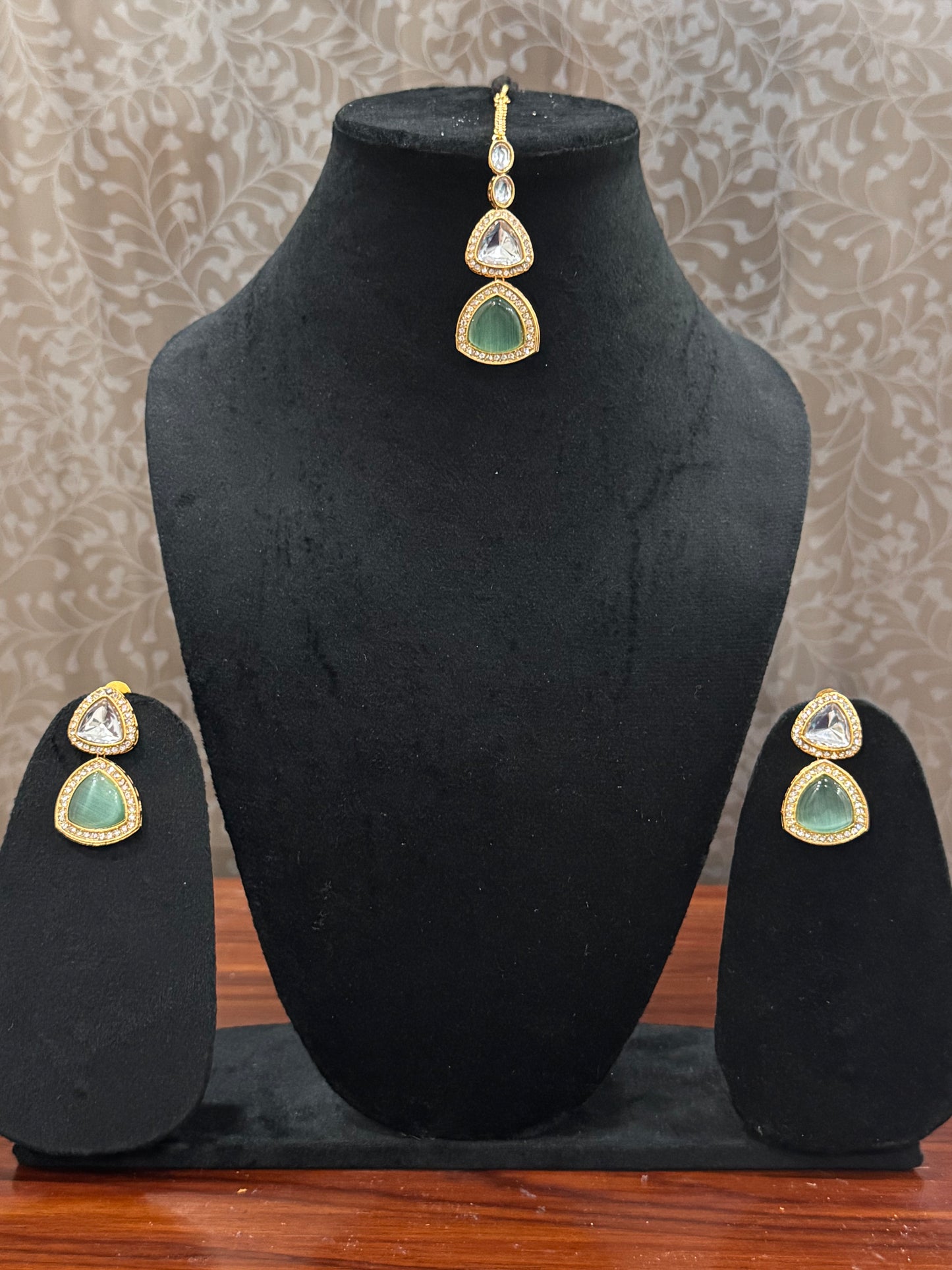 American Diamond Jewelry Set