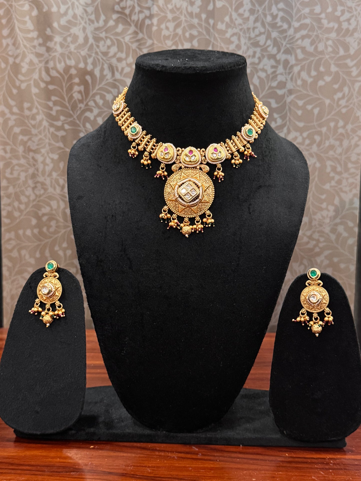 Golden Antique chokar Set