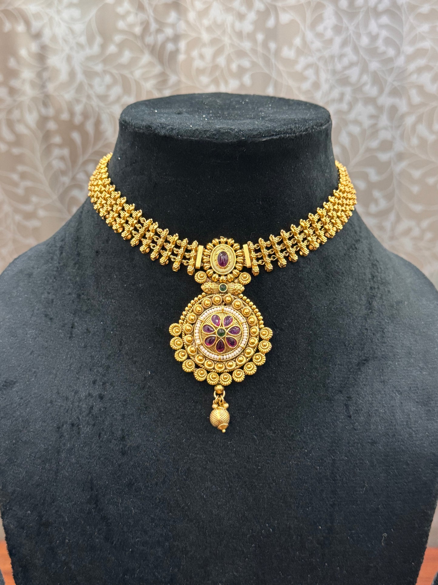 Golden Divayani Rajwadi Jewelry Set