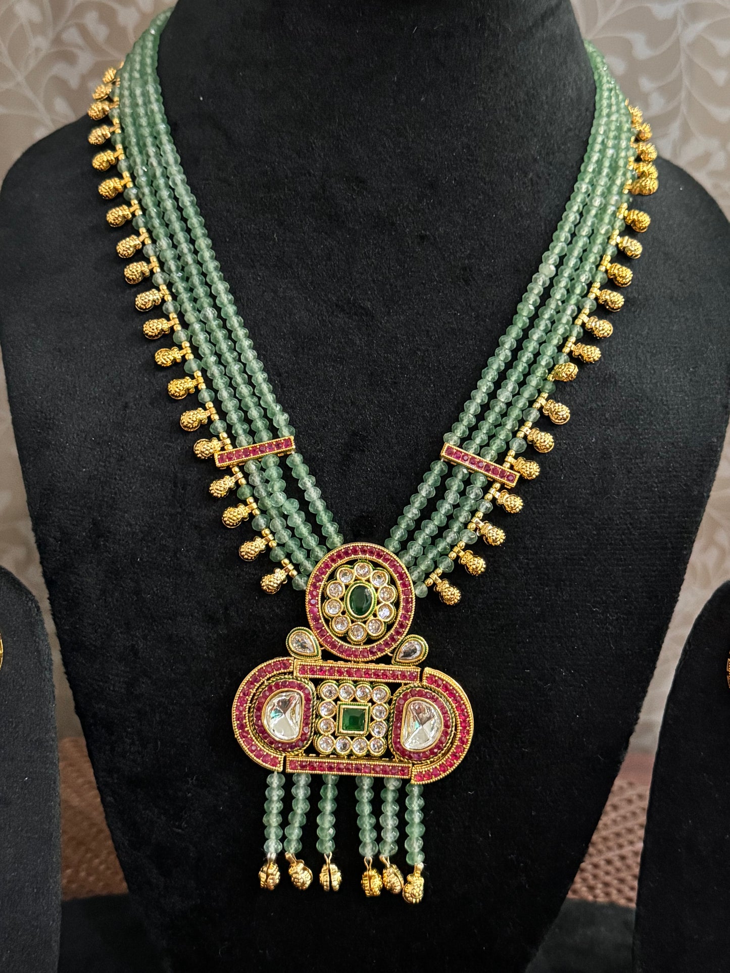 Emerald Multicolor Layer Jadau Jewelry Set
