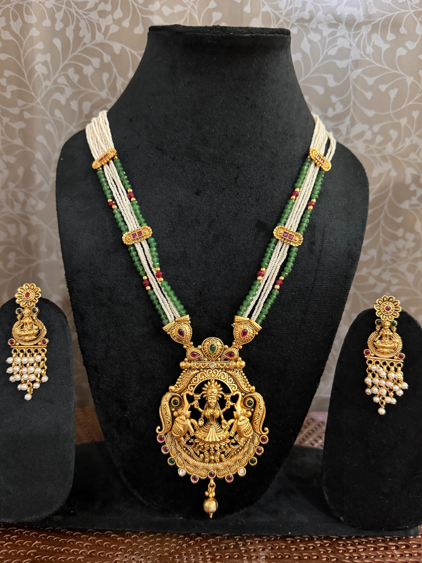 Mint Sudha Jewelry set