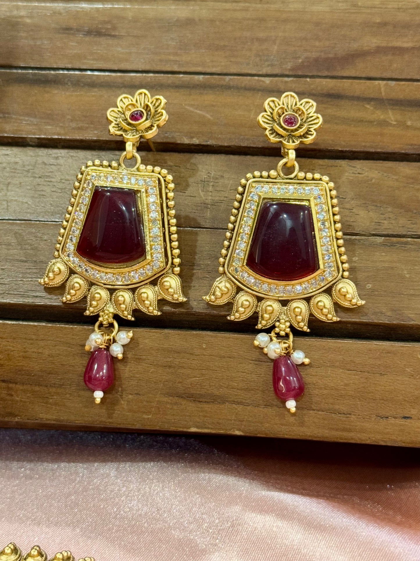 Antique Rajwadi Jewelry Set
