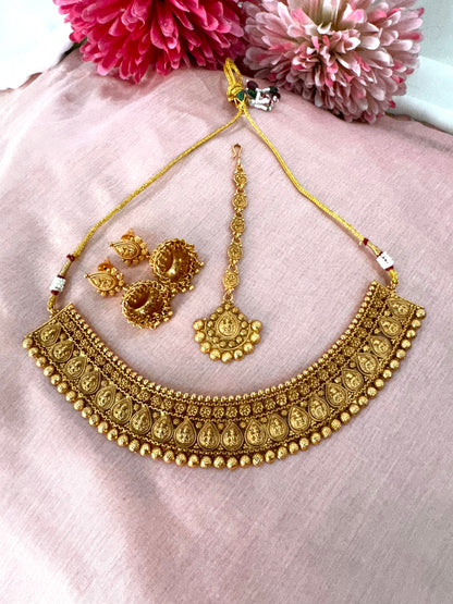 Golden Maheshwari Temple Jewelry Set