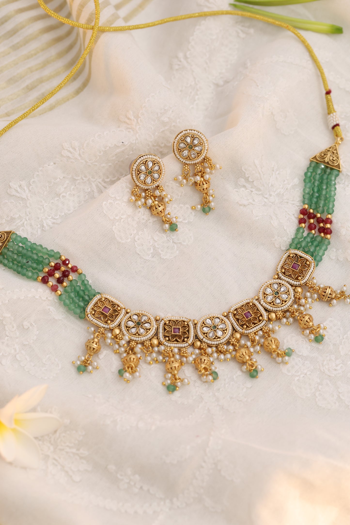Vedika Antique Chokar Set