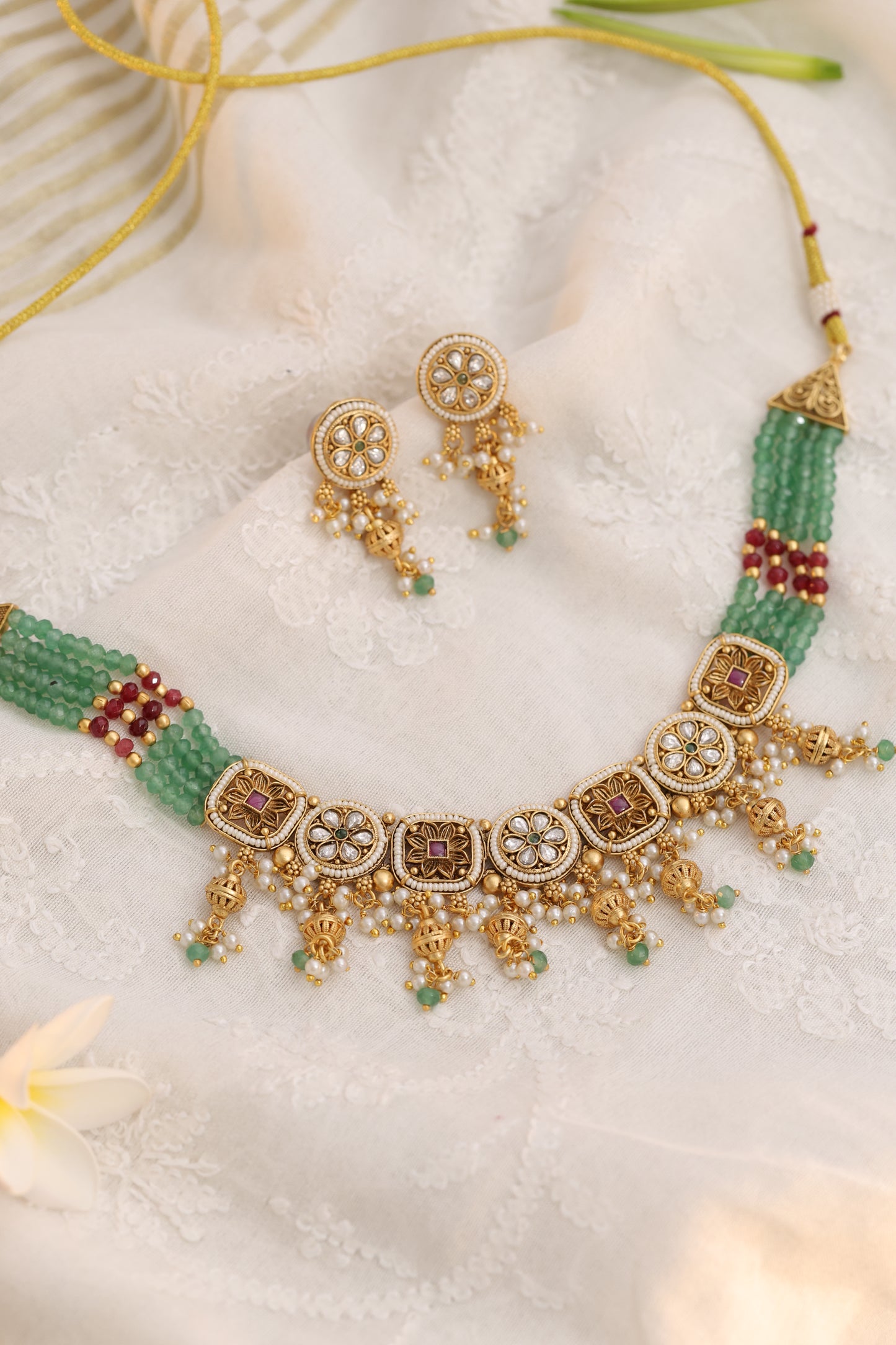 Vedika Antique Chokar Set