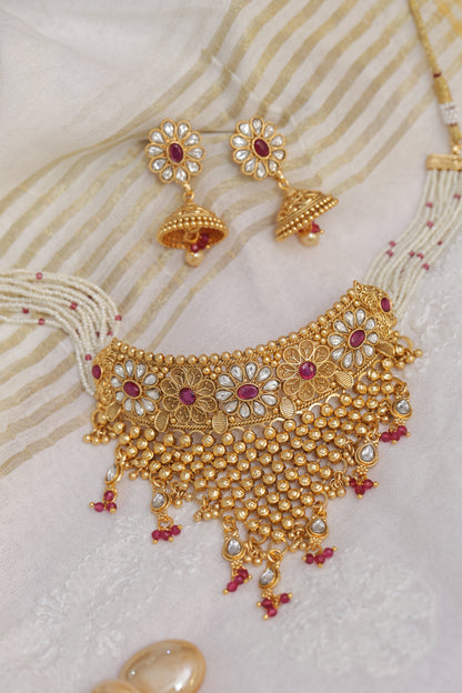 Akruti Chokar Set