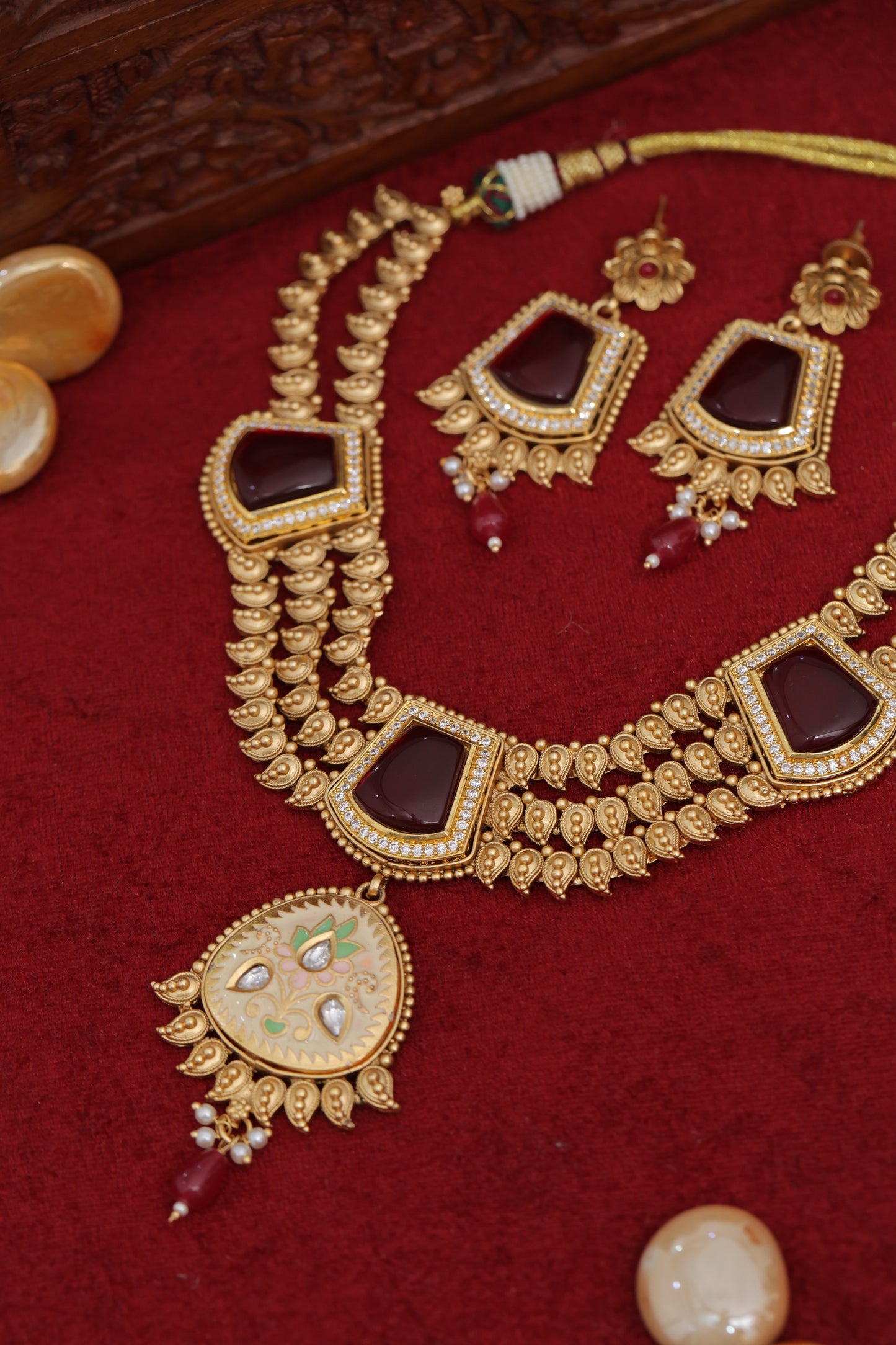 Kanika Rajwadi Jewelry Set