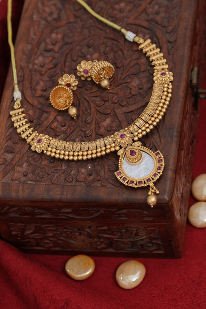 Golden Yansi Antique Jewelry set