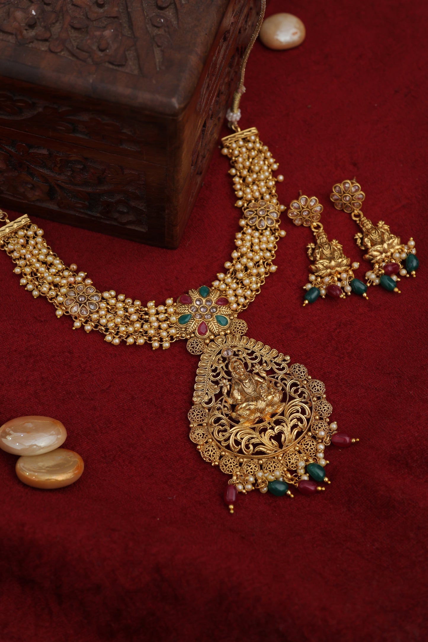 Golden Mahashri Jewelry set