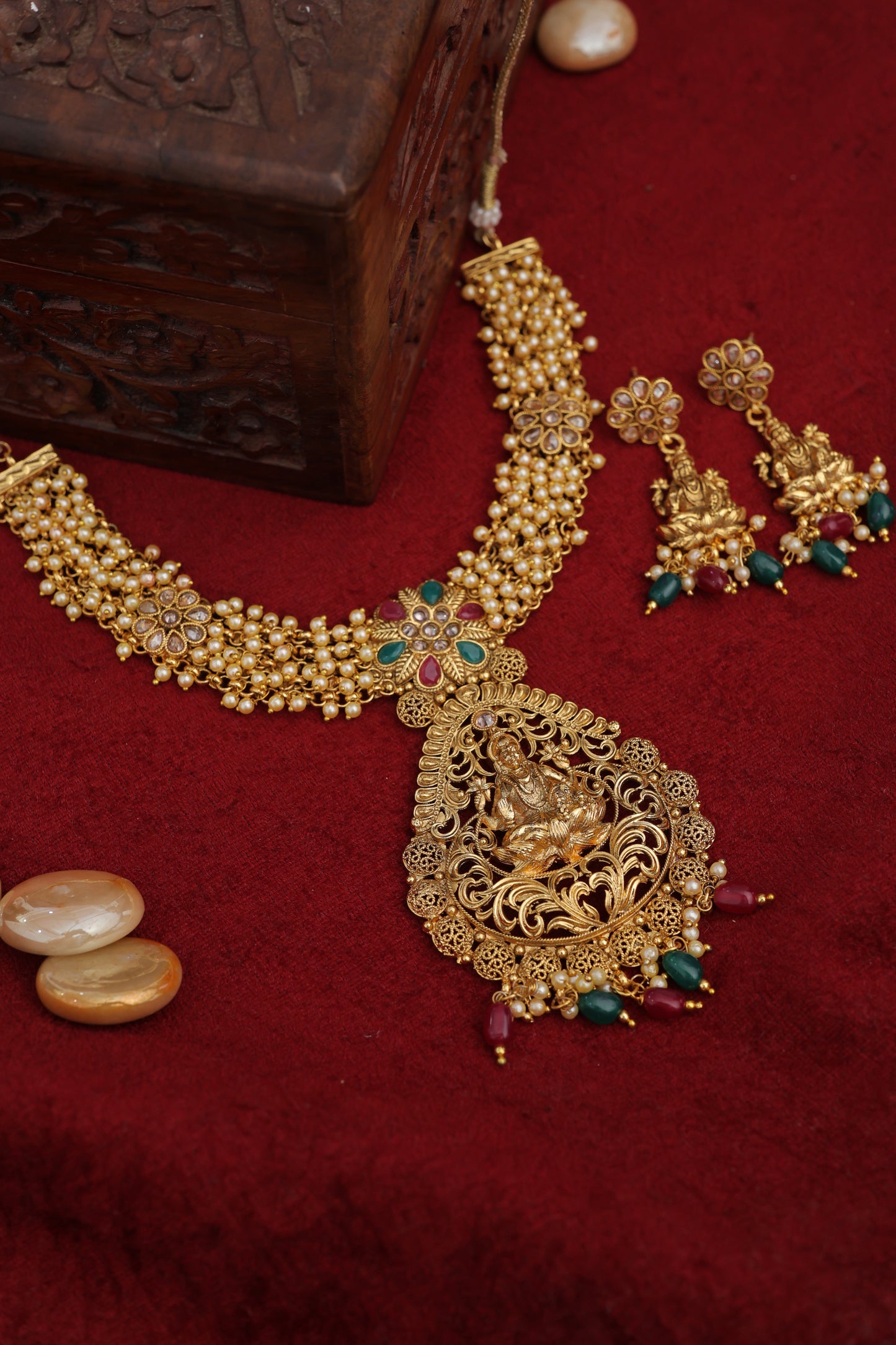 Golden Mahashri Jewelry set