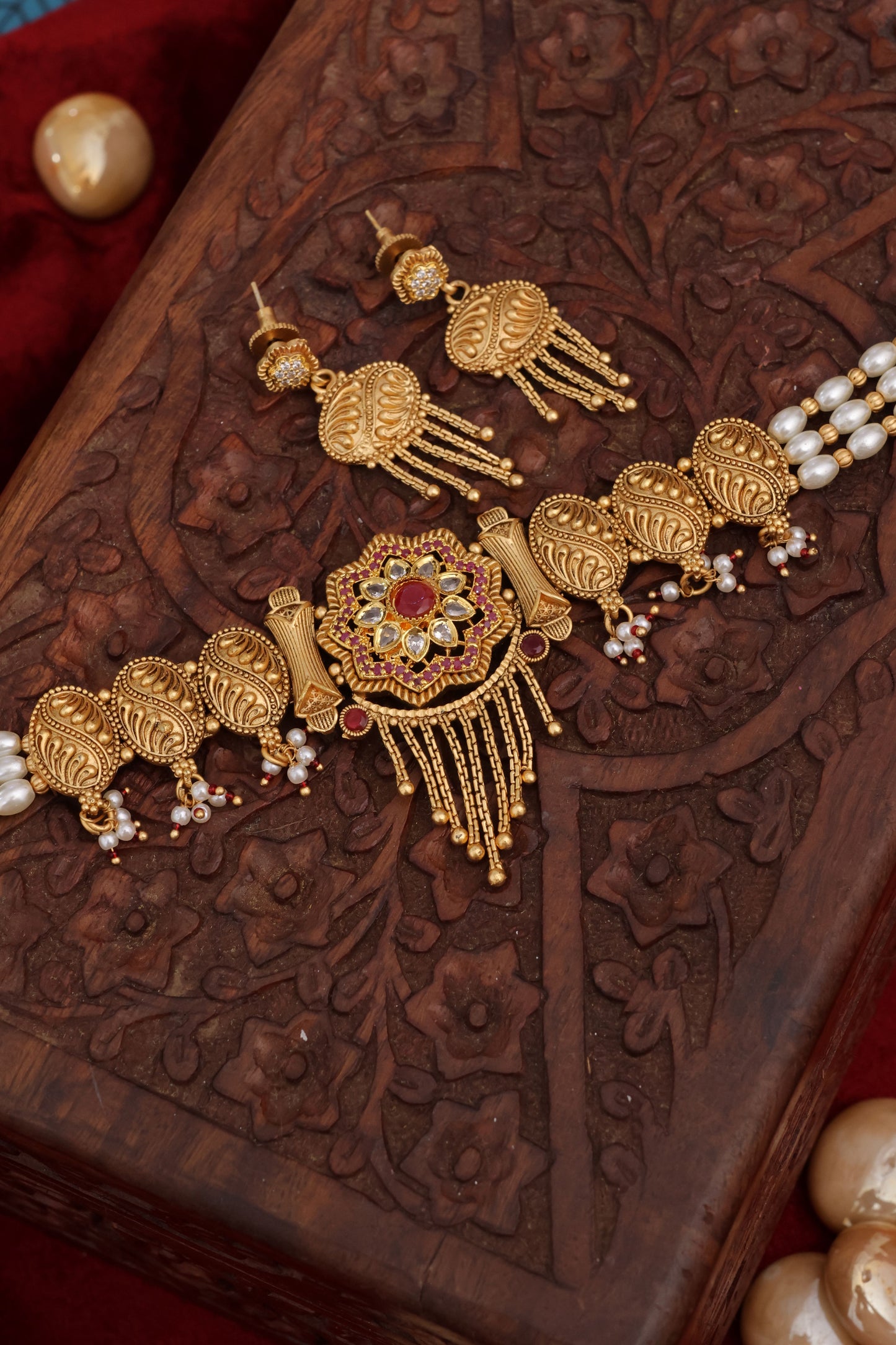 Golden Padmavat  Chokar Jewelry Set