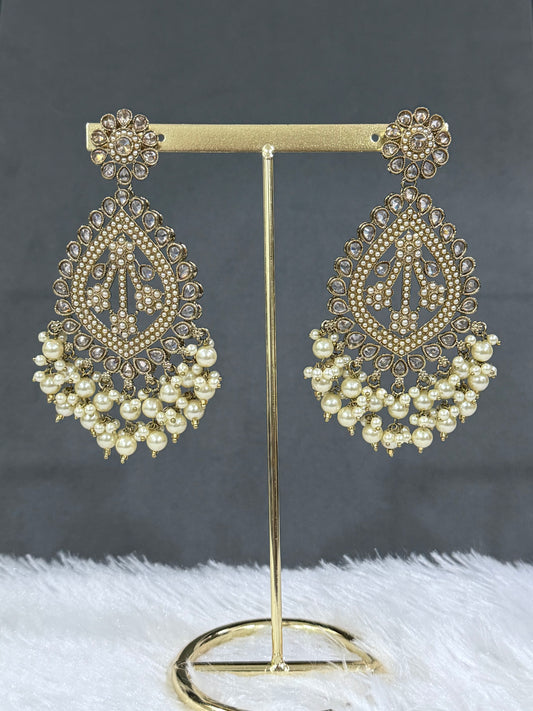 Pearl Fashion Earring