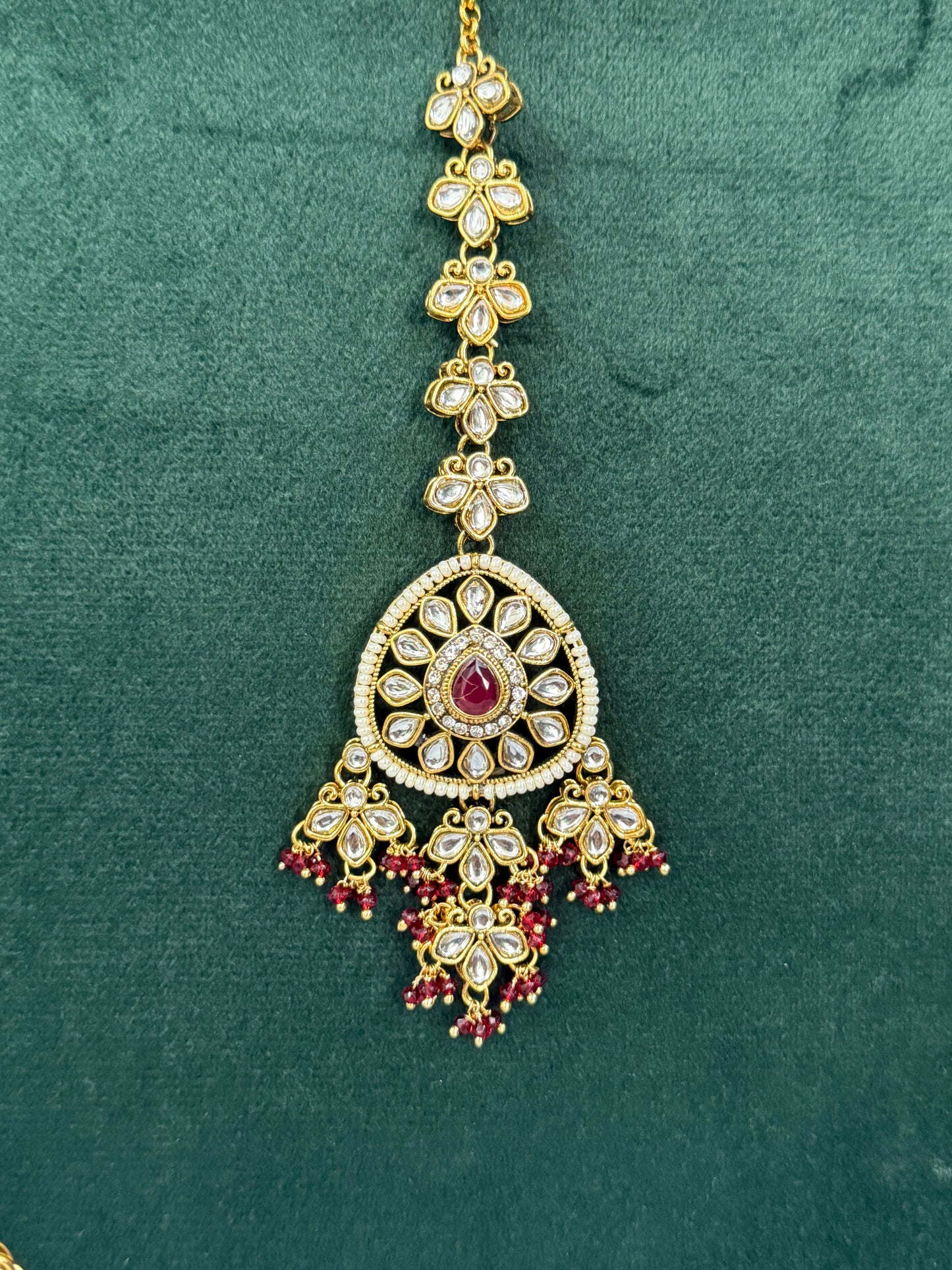 Rani Color Earring with Maang Tika