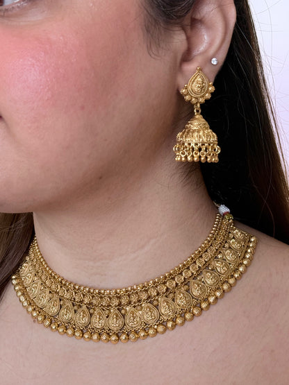 Golden Maheshwari Temple Jewelry Set