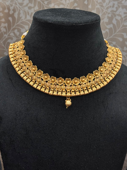 Golden Aarti Temple Jewelry Set