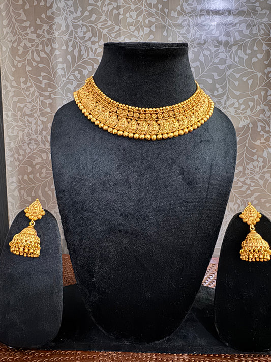 Golden Maheshwari Temple Jewelry Set
