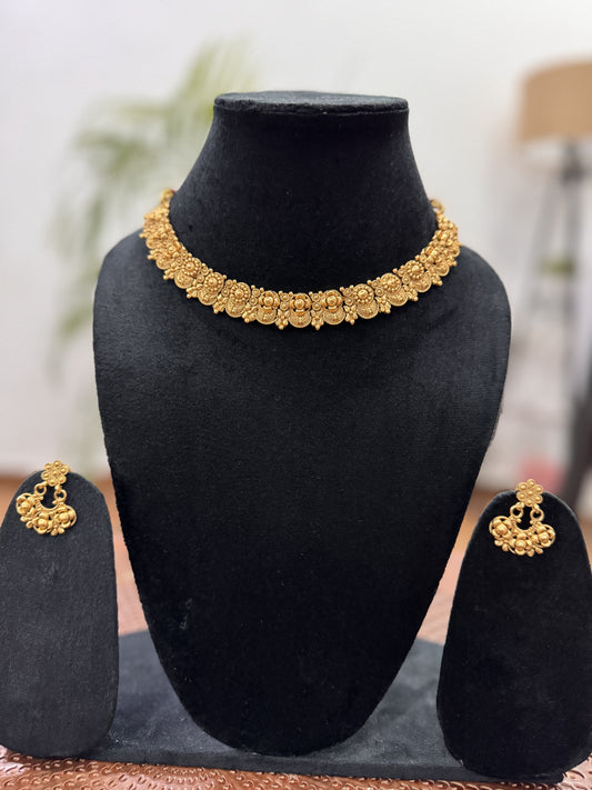 Golden Antique Temple Jewelry Set