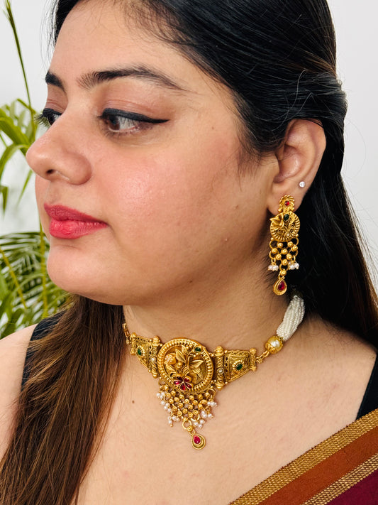 Golden Antique chokar Set